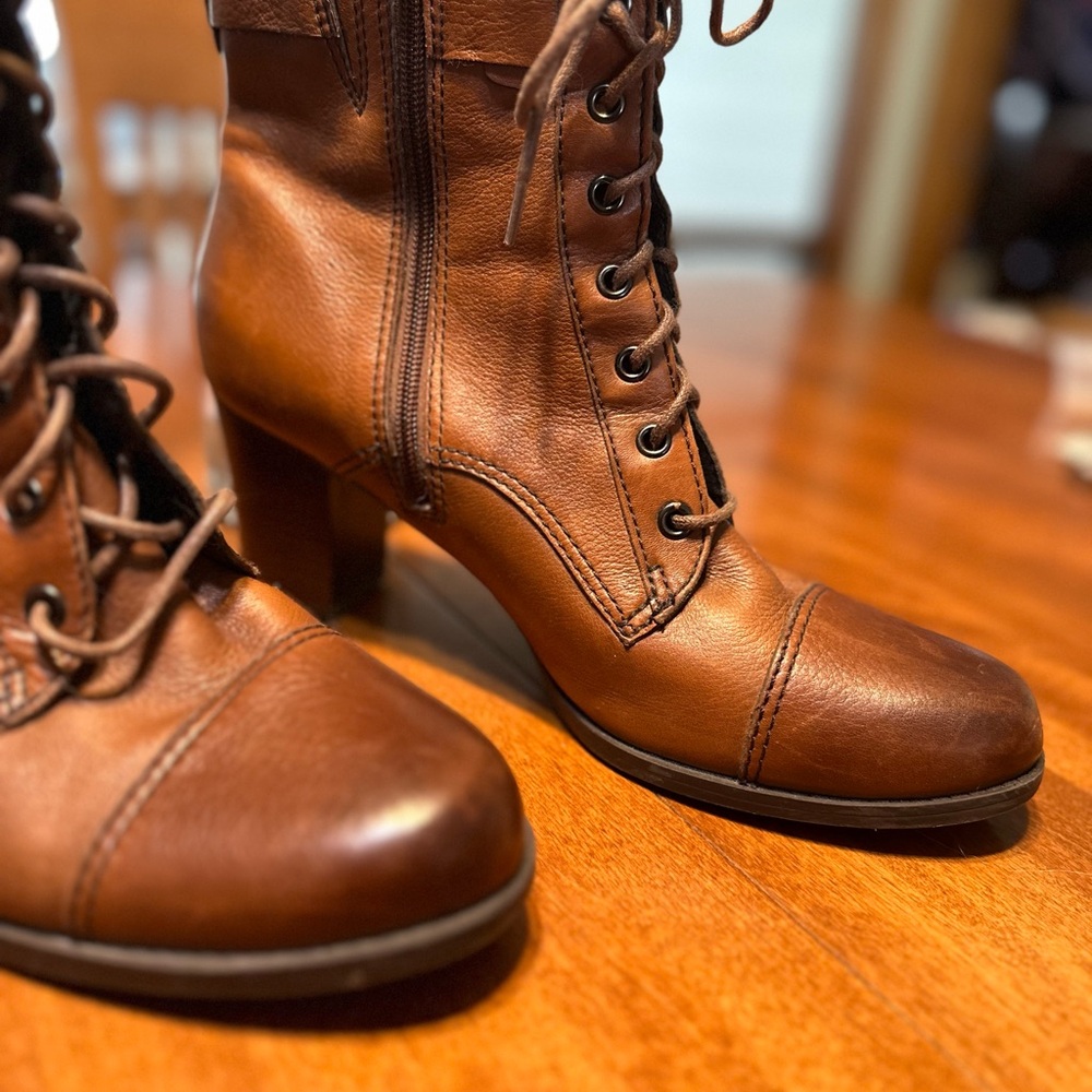 Clark’s zip-up boots. Barely worn and gorgeous!